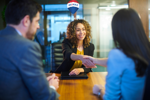 bolsa de trabajo remax